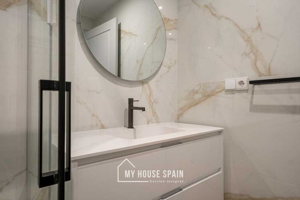 Myhousespain - Maravilloso Apartamento En 기욘 외부 사진